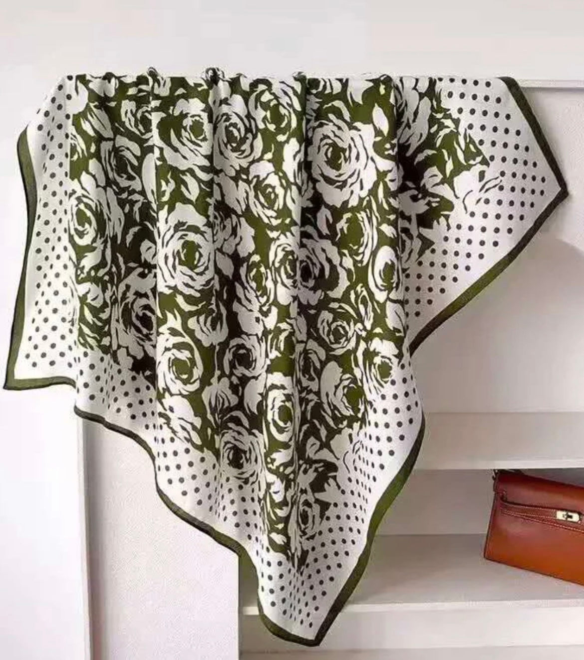Foulard carré Flora 70*70